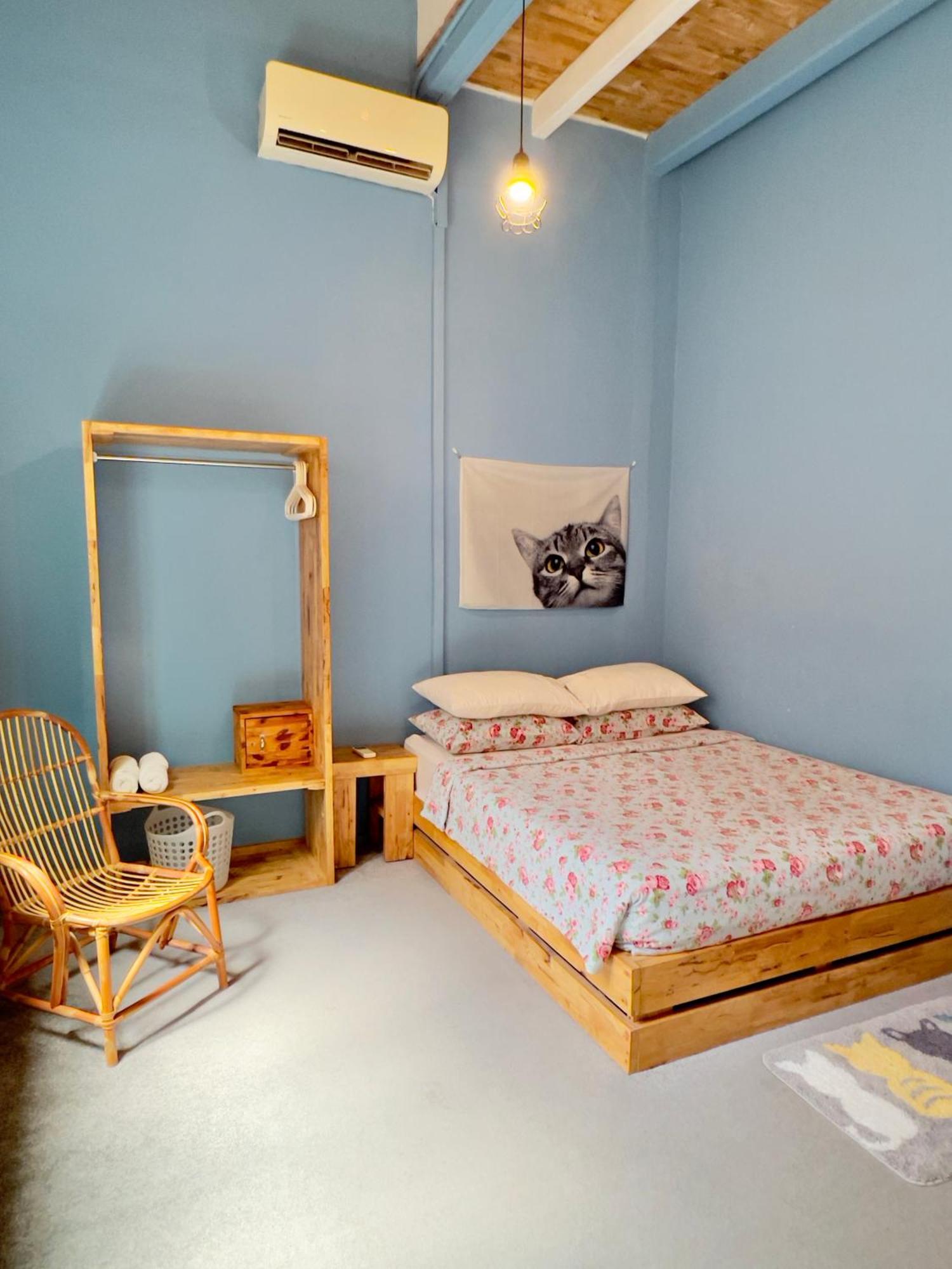 My Guesthouse 109 - Self Check In (Adults Only) George Town Habitación foto