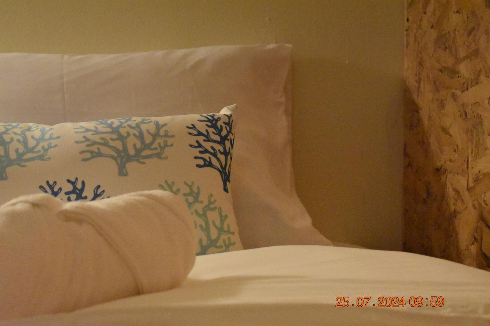 My Guesthouse 109 - Self Check In (Adults Only) George Town Habitación foto