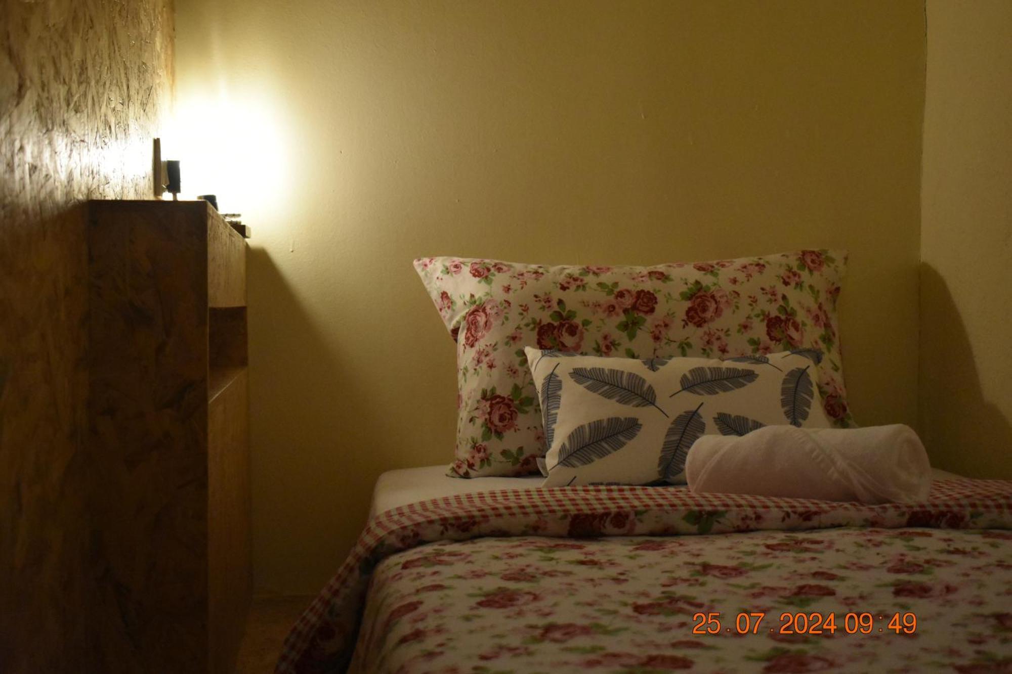 My Guesthouse 109 - Self Check In (Adults Only) George Town Habitación foto