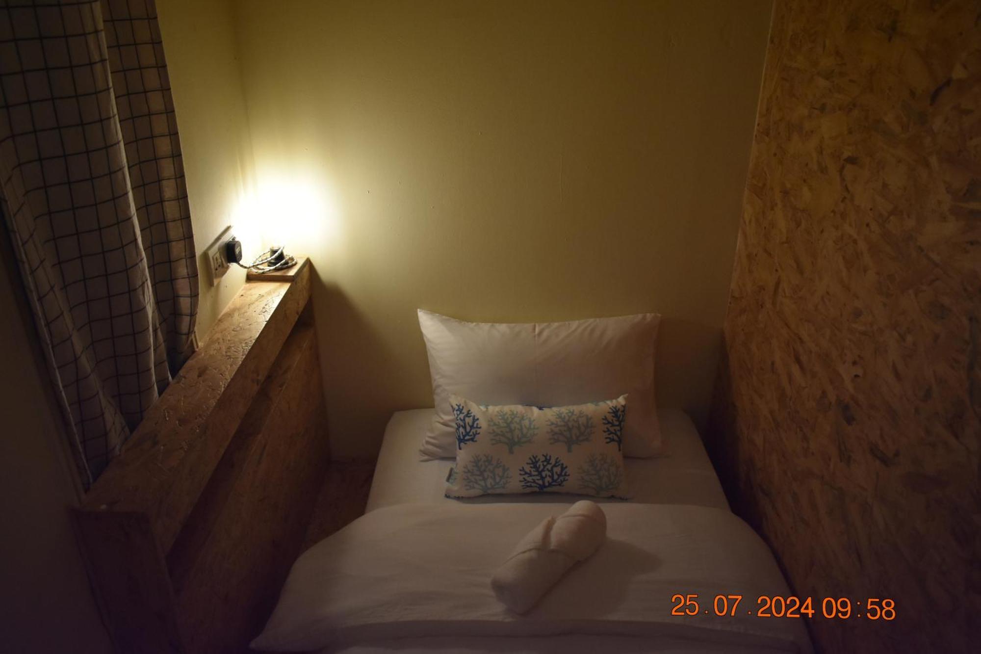 My Guesthouse 109 - Self Check In (Adults Only) George Town Habitación foto